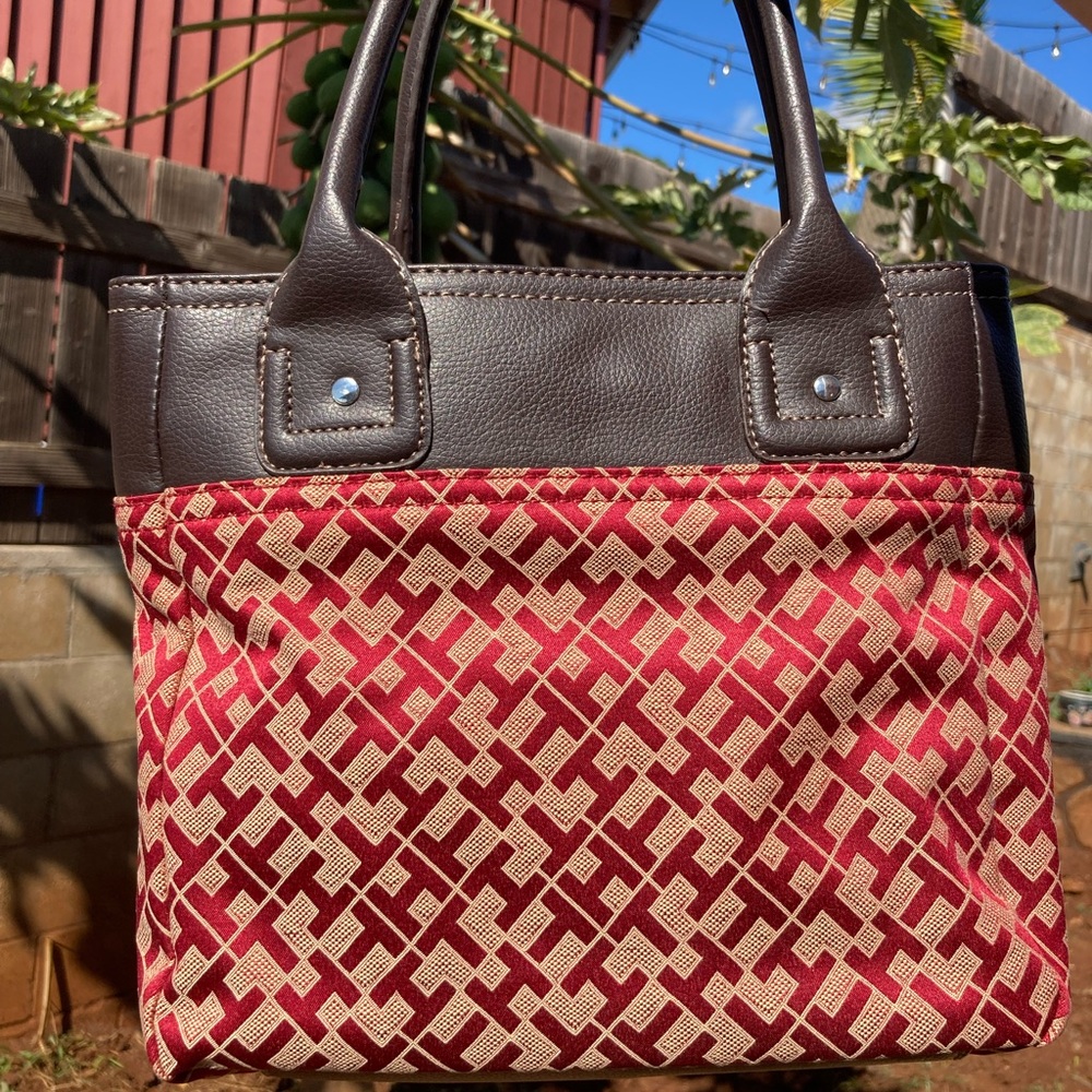 Brand new Tommy Hilfiger mini tote bag - Picture 3 of 8